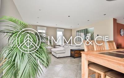 Maison - 126 m² - 4 pièces