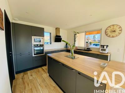 Maison - 135 m² - 4 pièces