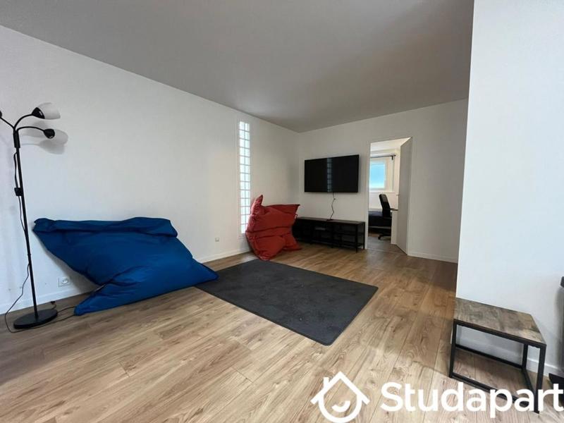 Chambre - 12 m² - 1 pièce