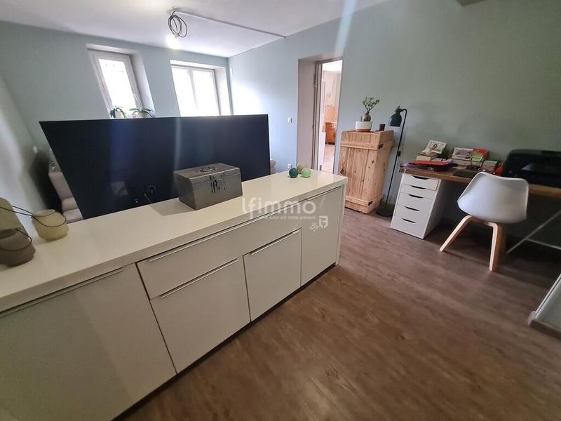Maison - 212 m² - 9 pièces