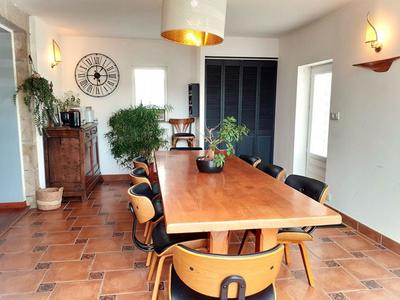 Maison - 130 m² - 7 pièces