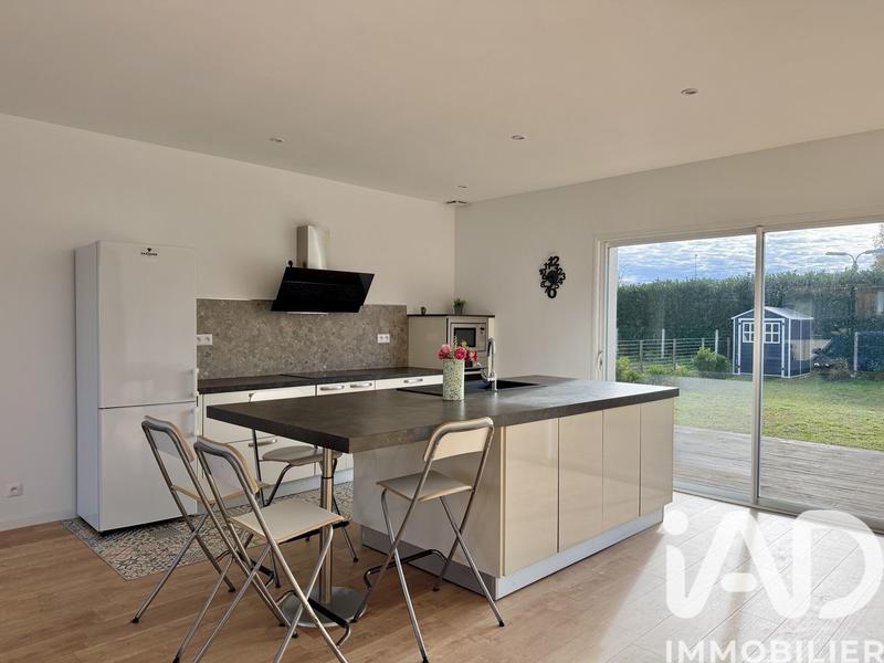 Maison - 104 m² - 4 pièces