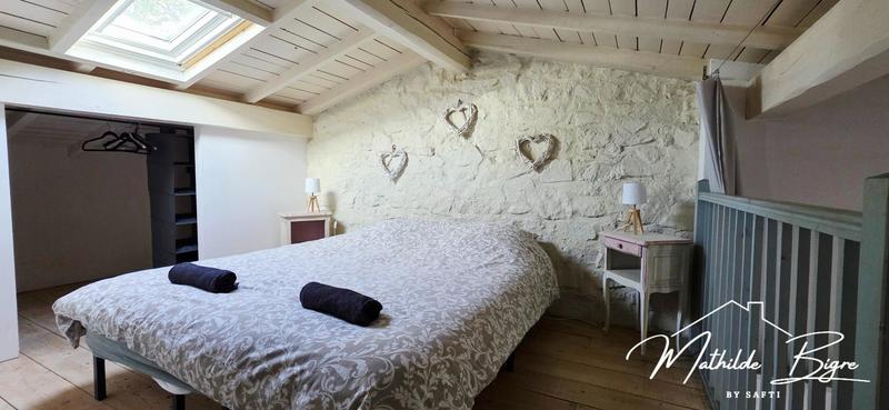 Maison - 234 m² - 11 pièces