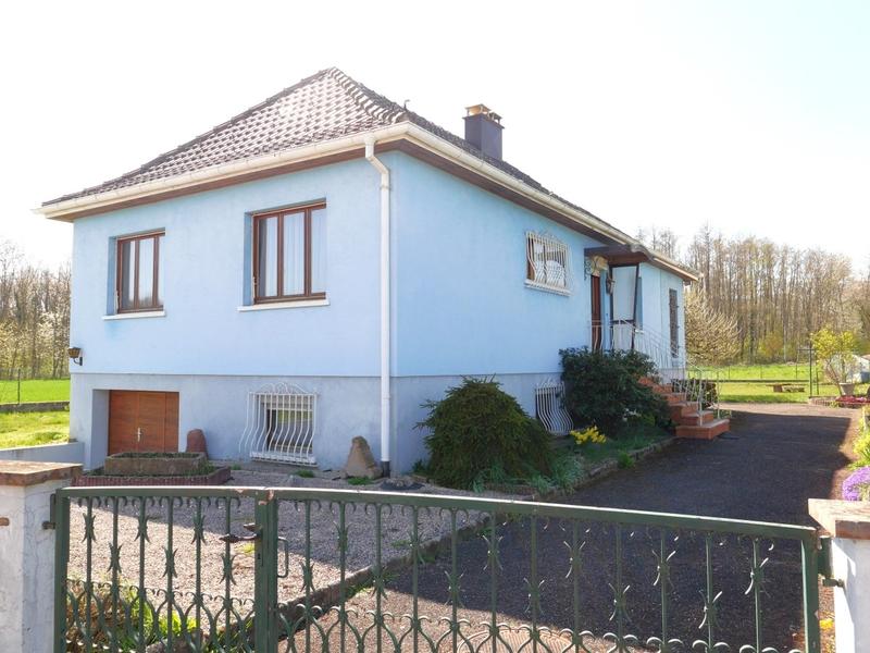 Maison traditionnelle - 90 m² - 5 pièces