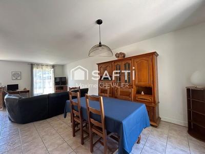 Maison - 90 m² - 4 pièces