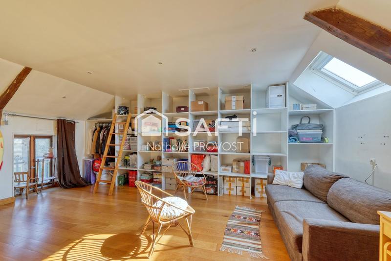 Maison - 212 m² - 8 pièces