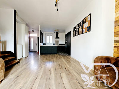 Maison - 98 m² - 4 pièces