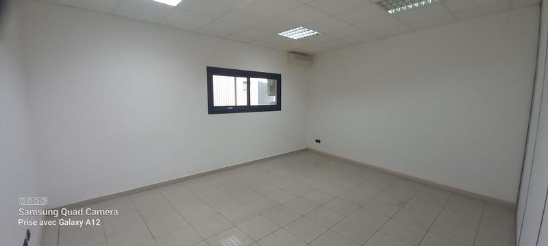 Bureau - 60 m² - 1 pièce