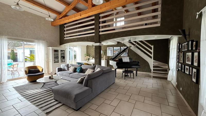 Maison - 190 m² - 5 pièces