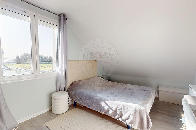 Maison - 160 m² - 7 pièces