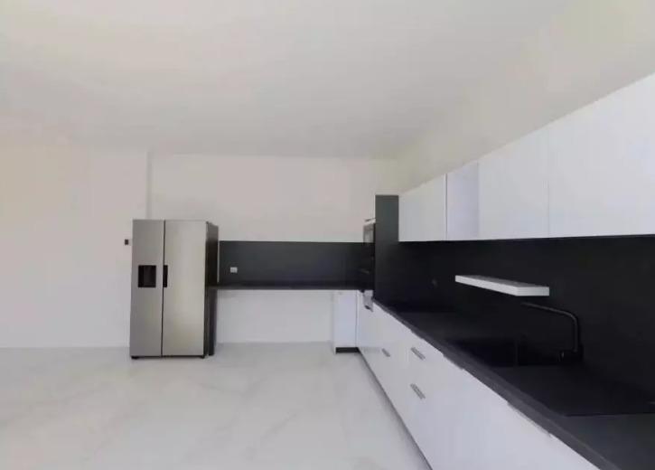 Villa - 260 m² - 10 pièces