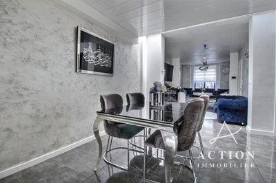 Maison - 112 m² - 4 pièces