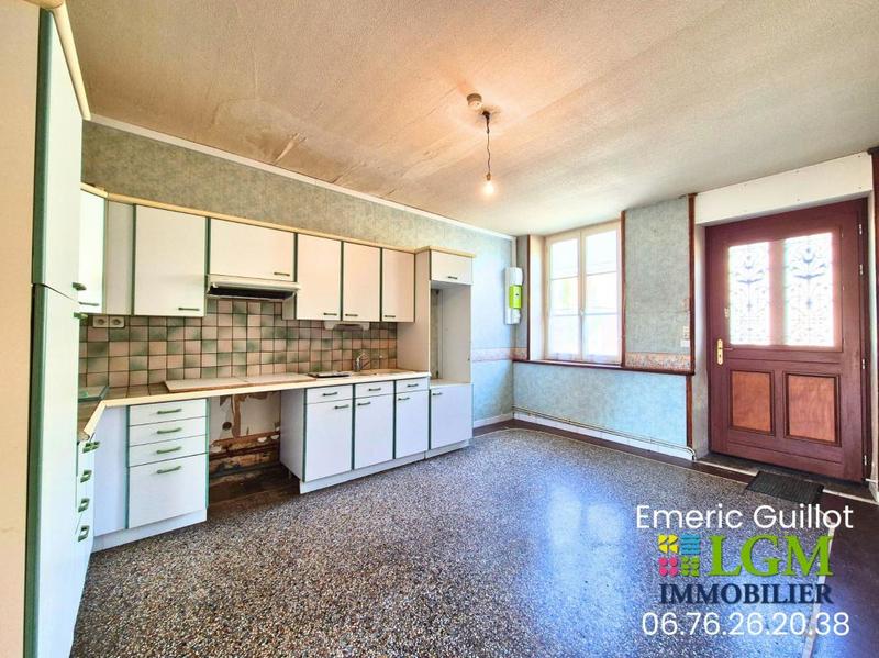 Maison - 201 m² - 7 pièces