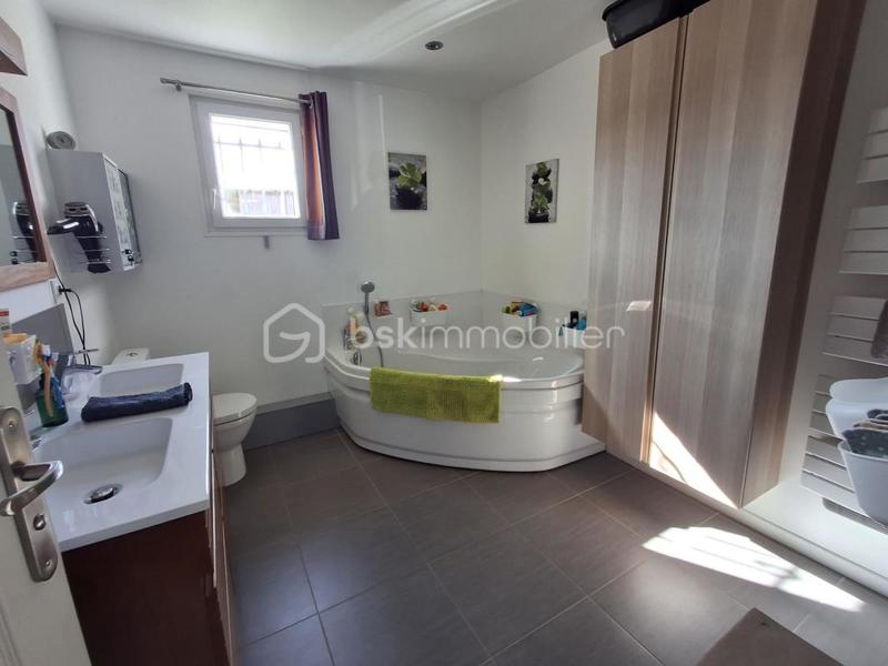 Pavillon - 100 m² - 5 pièces