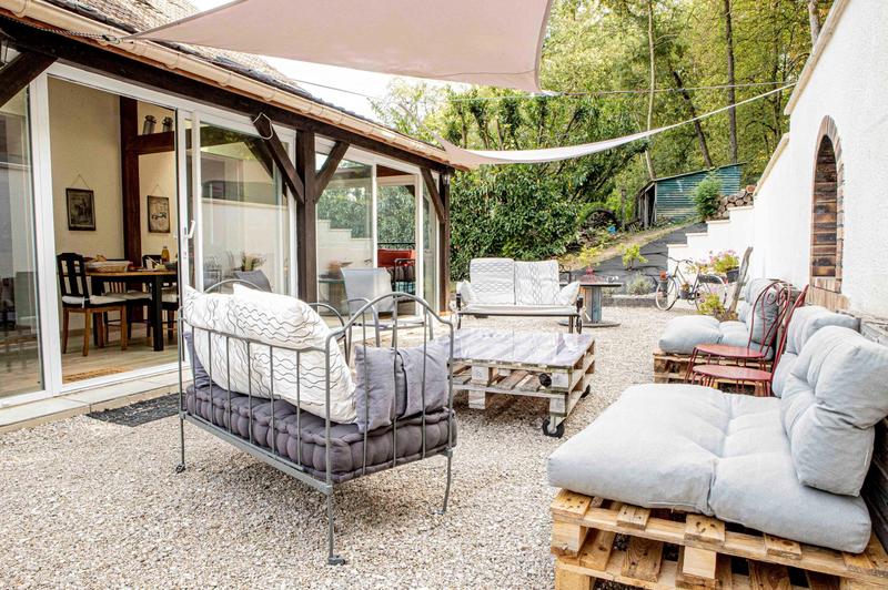 Maison - 245 m² - 8 pièces