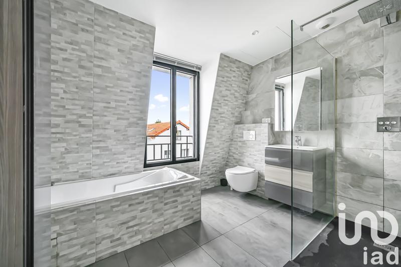 Maison - 162 m² - 8 pièces