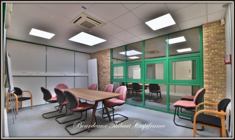 Bureau - 12 m² - 1 pièce