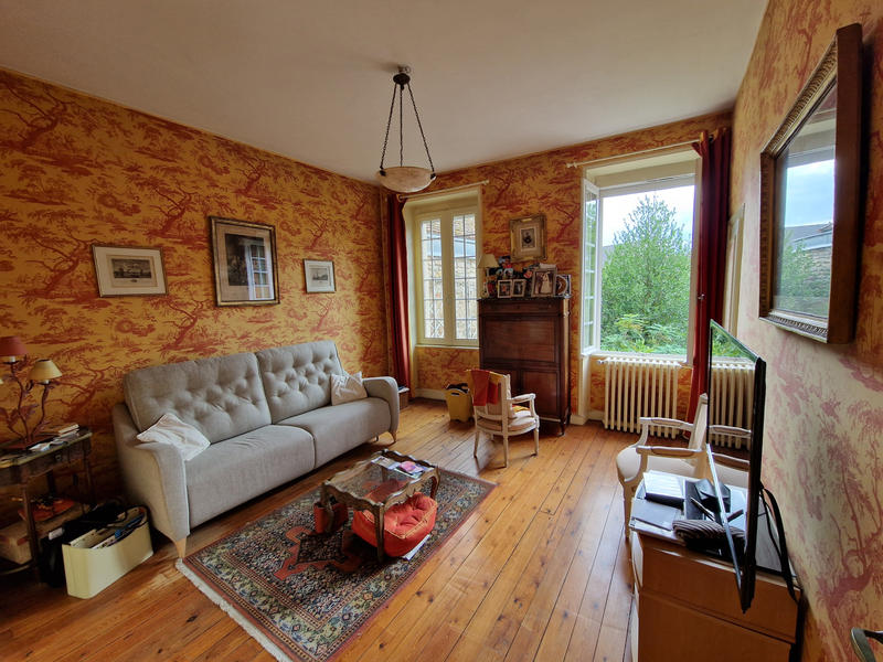 Maison - 340 m² - 12 pièces