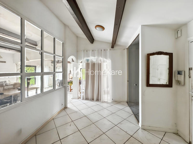 Maison - 200 m² - 6 pièces