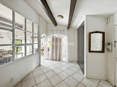 Maison - 200 m² - 6 pièces