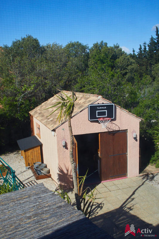 Villa - 180 m² - 6 pièces