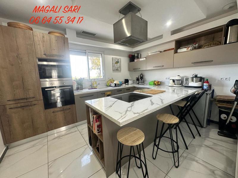 Villa - 90 m² - 5 pièces