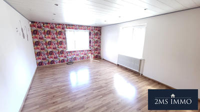 Maison - 200 m² - 8 pièces