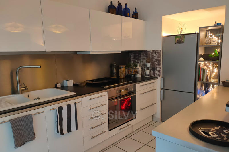 Appartement - 115 m² - 5 pièces