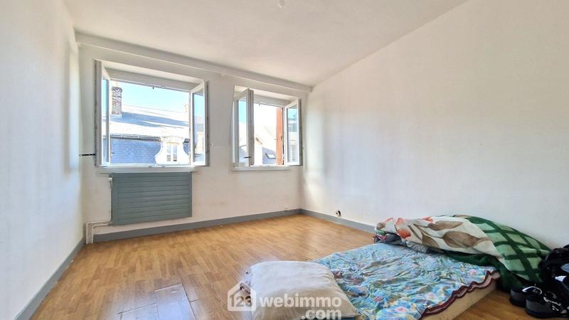 Immeuble - 145 m² - 5 pièces