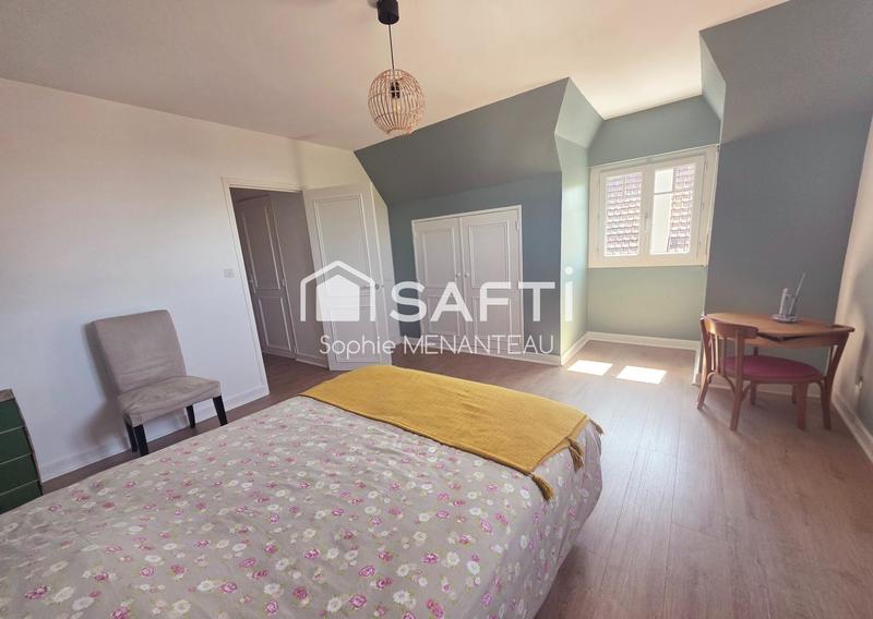 Maison - 140 m² - 5 pièces