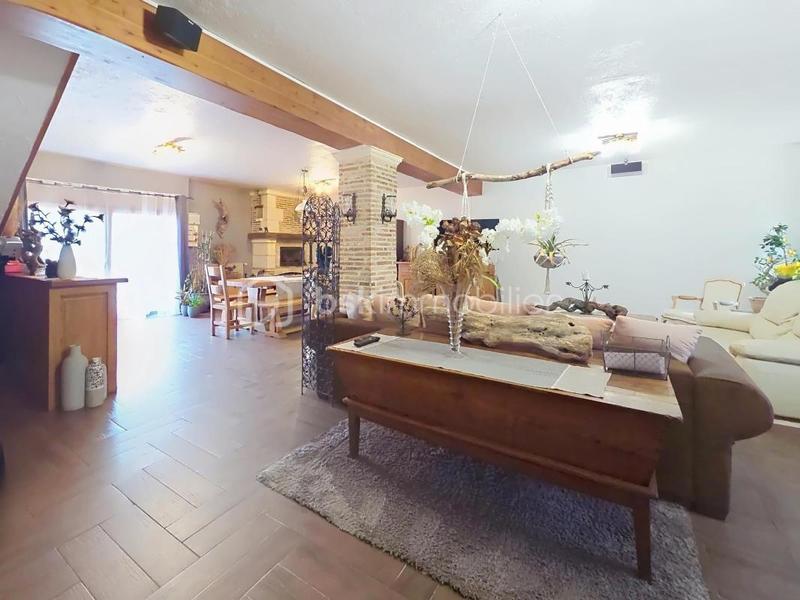 Propriété - 350 m² - 10 pièces