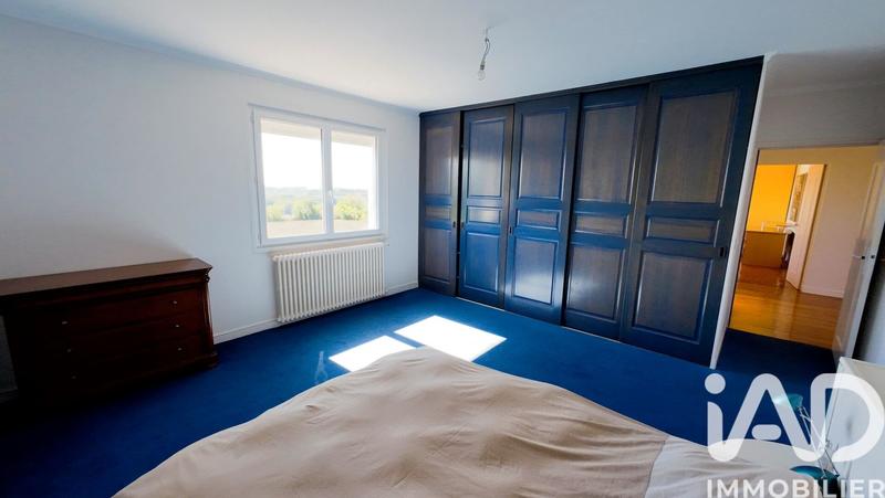 Maison - 210 m² - 5 pièces