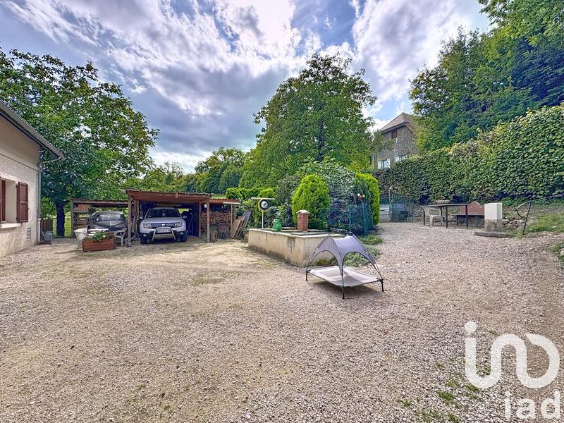 Maison - 275 m² - 8 pièces