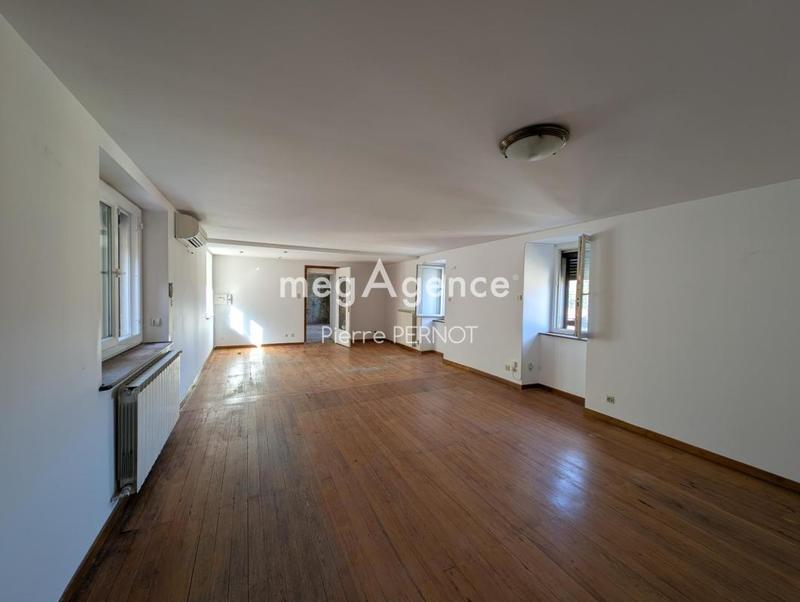 Maison ancienne - 247 m² - 7 pièces