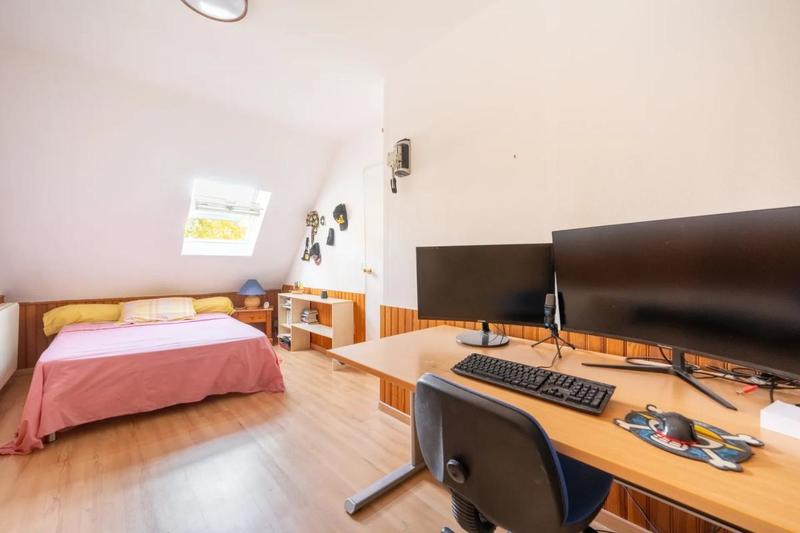 Maison - 87 m² - 5 pièces