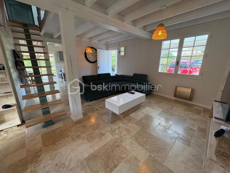 Maison traditionnelle - 117 m² - 5 pièces