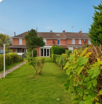 Maison - 80 m² - 5 pièces