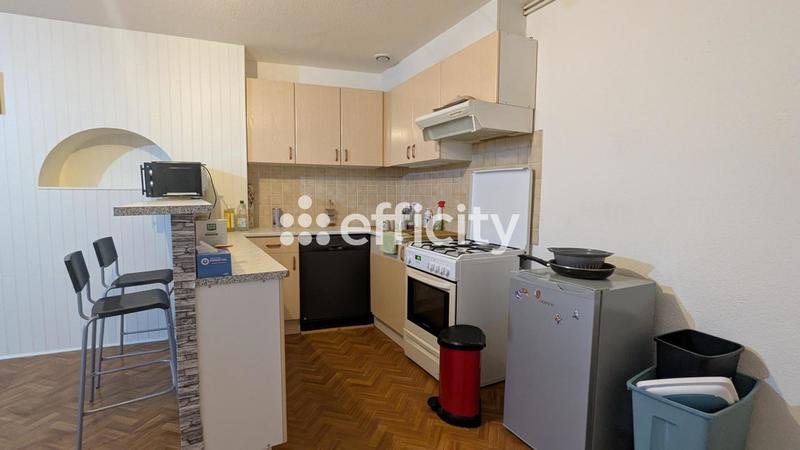 Maison - 199 m² - 6 pièces