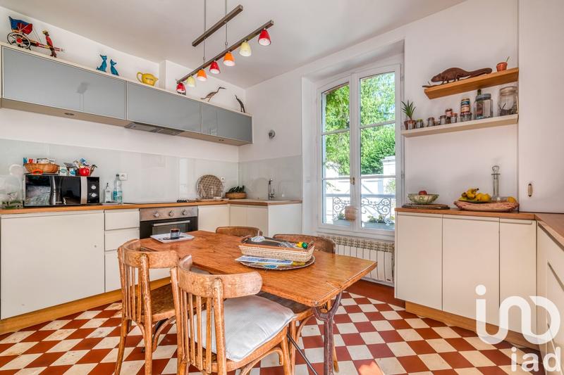 Maison - 177 m² - 7 pièces