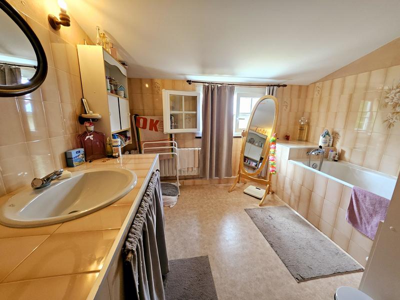 Maison de maîtres - 230 m² - 9 pièces