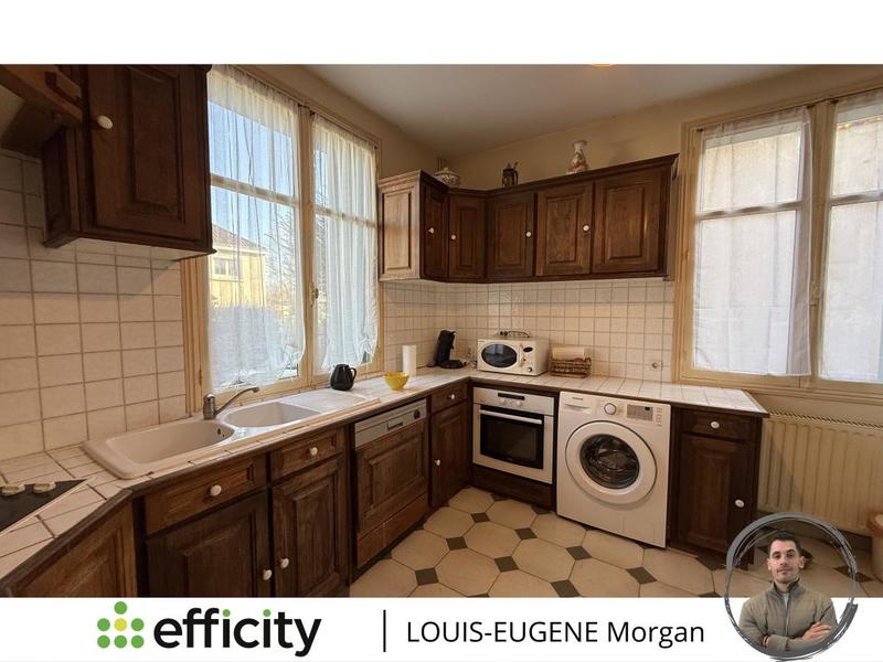 Maison bourgeoise - 92 m² - 5 pièces