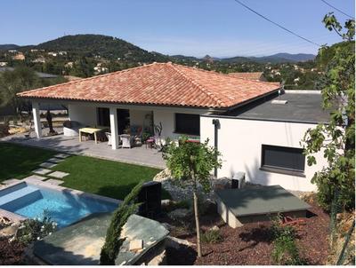 Maison - 110 m² - 4 pièces