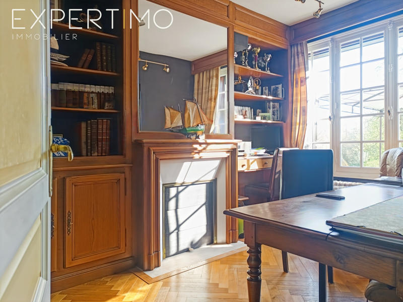 Maison - 388 m² - 11 pièces