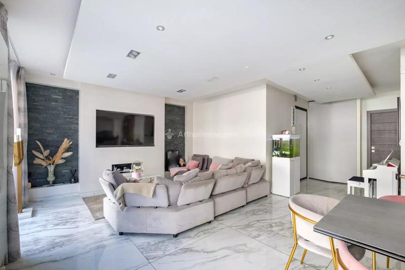 Appartement - 110 m² - 4 pièces