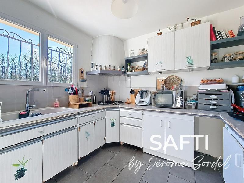 Maison - 156 m² - 8 pièces