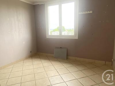 Appartement - 64 m² - 4 pièces