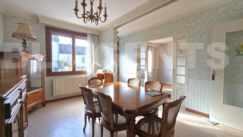 Maison - 104 m² - 5 pièces