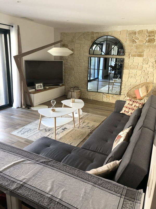 Maison - 235 m² - 10 pièces