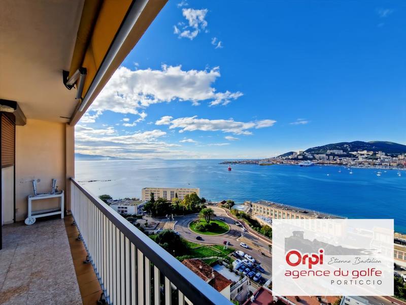 Appartement - 92 m² - 4 pièces