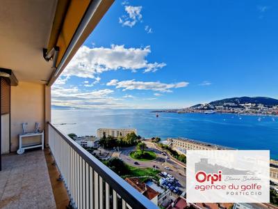 Appartement - 92 m² - 4 pièces